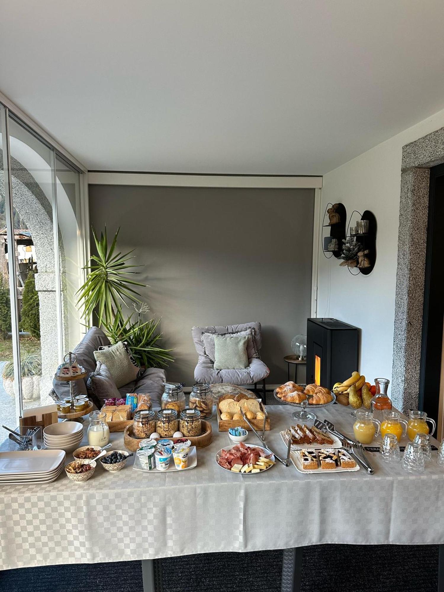 B&B Casa Il Sasso Пінцоло Екстер'єр фото